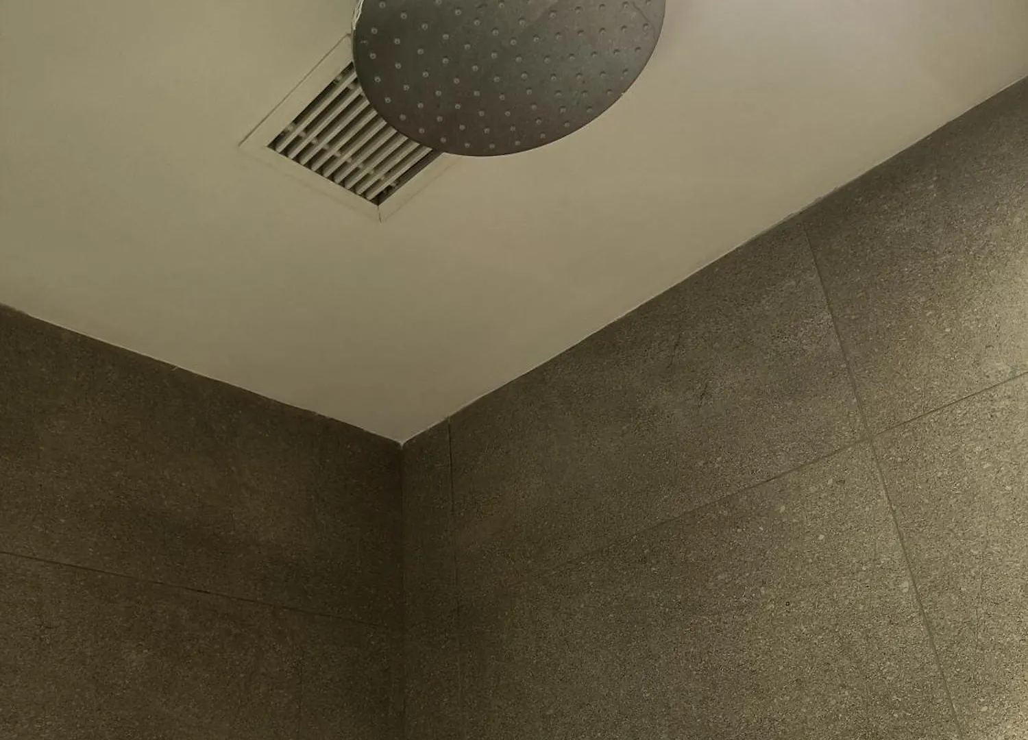 Luxury L Studio @ Sector-66 Central グルガウン アパート